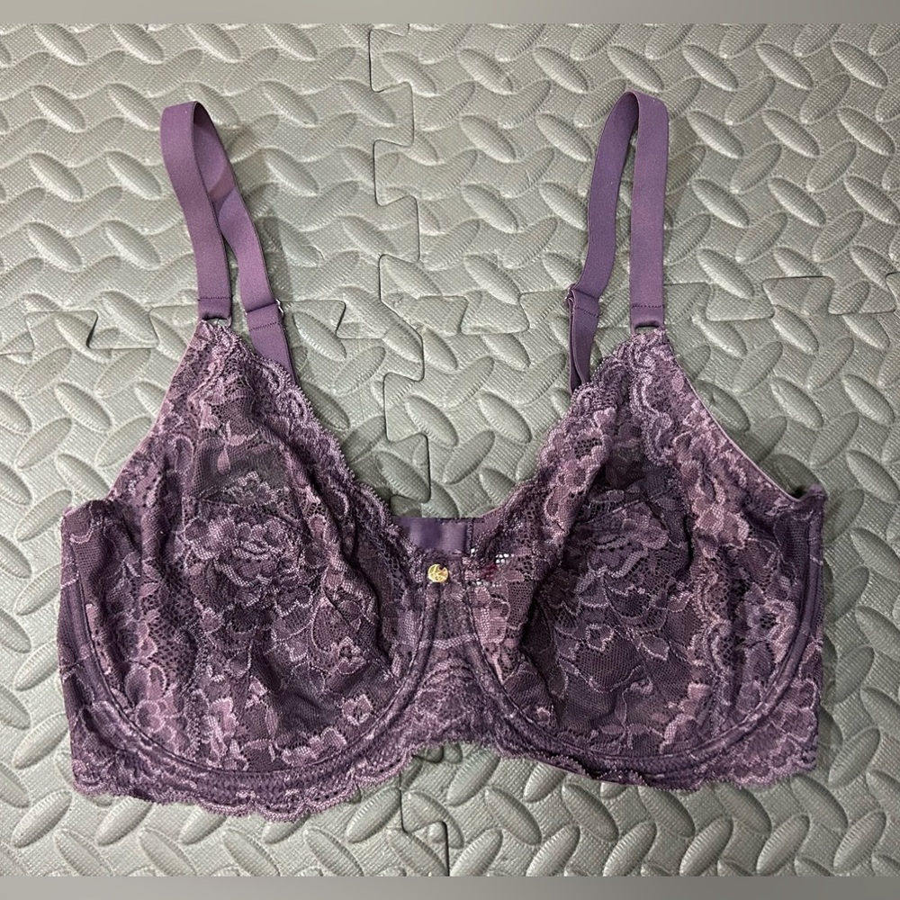 Essential Bodywear lace bra size 36F